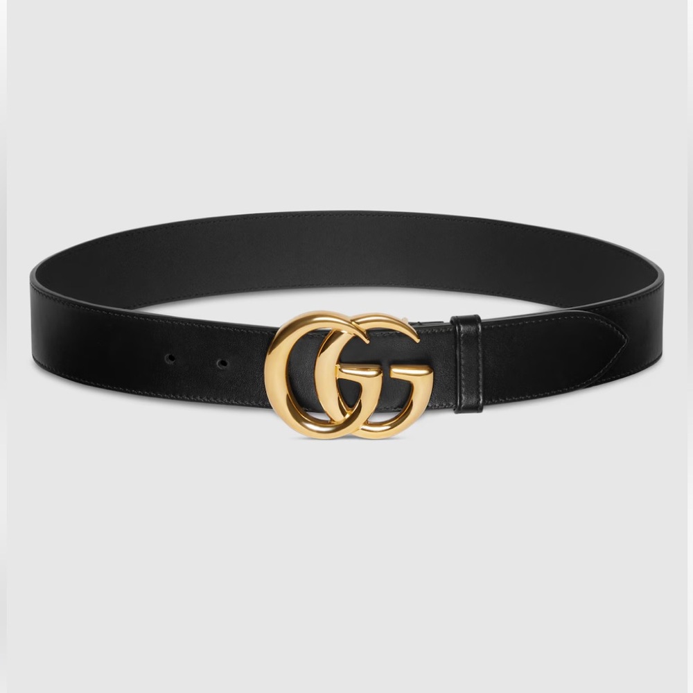 Gucci Women's Belt in Black with Shiny Gold Buckle